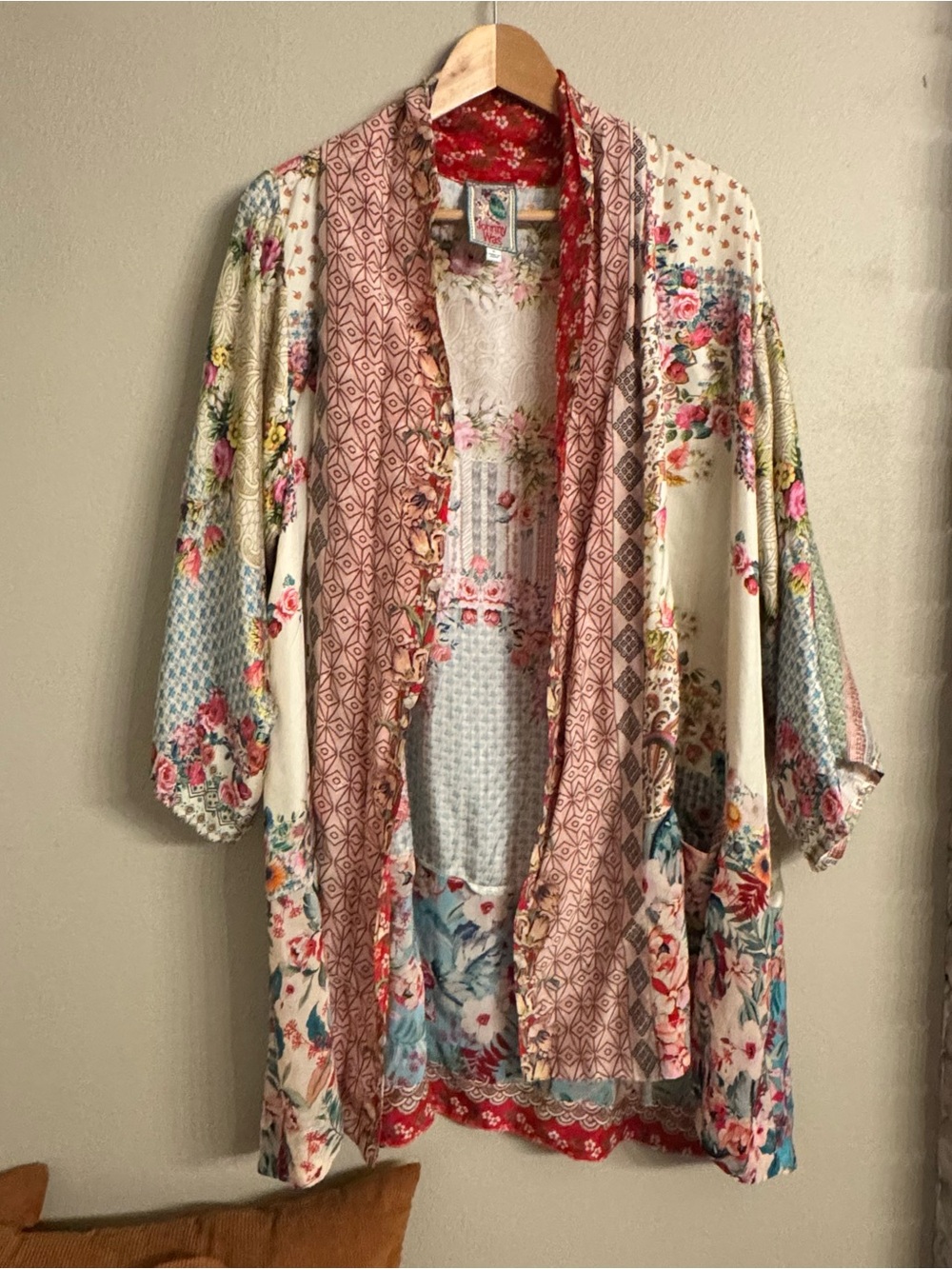 JOHNNY‎ WAS 100% Silk Floral Patchwork Kimono